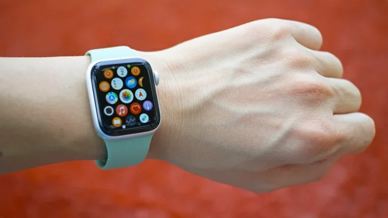 Apple Watch İphone Pilinizi Tüketir Mi ?