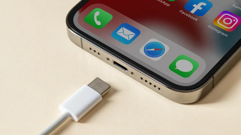 Ucuz Bir Şarj Cihazı İphone’unuza Zarar Verebilir Mi ?