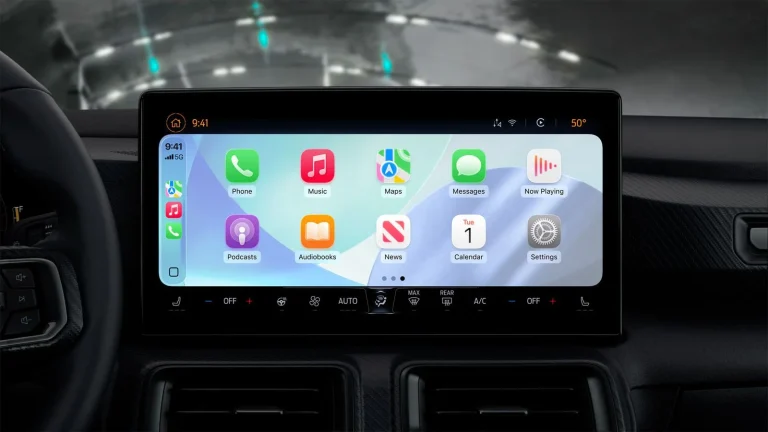Apple CarPlay’de ChatGPT, Claude ve Gemini Dönemi Başlıyor